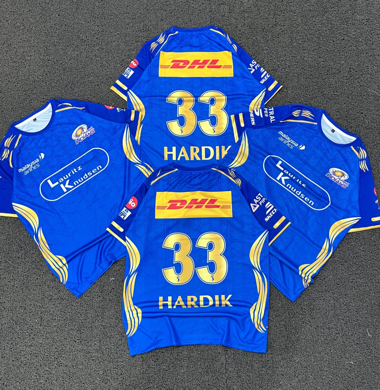 Mumbai Indians IPL 2024 Fan Edition T-Shirt - Hardik Pandya 33